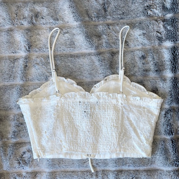 Forever 21 lace-up cropped top - Picture 2 of 5